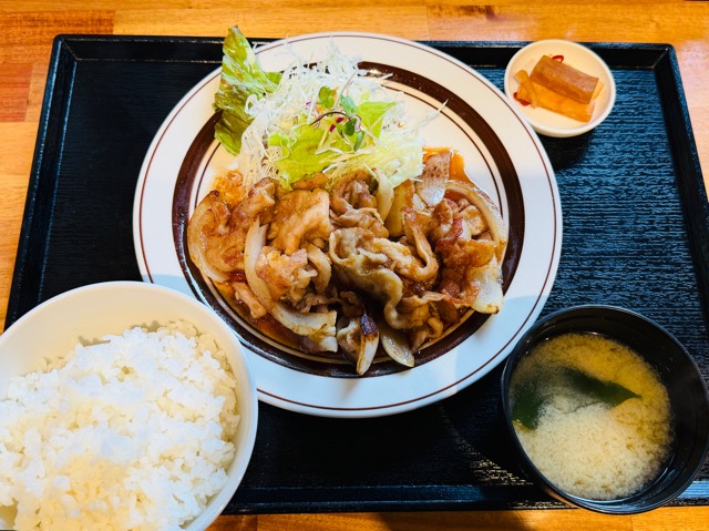 三鷹北口「キッチン空飛ぶパンダ」
