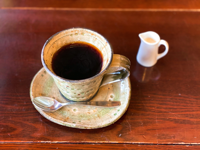 西荻窪「カフェモナミ」のコーヒー