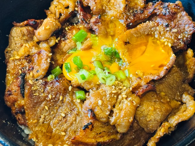 三鷹「焼肉ホルモン菜苑 ちゃめ屋」