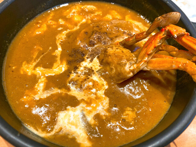 マイカリー食堂のプーパッポンカレー2