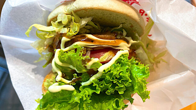 モスバーガー プラントベースのハンバーガー「グリーンバーガー＜テリヤキ＞」2