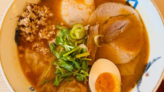 ワンタンメンの満月 三鷹店