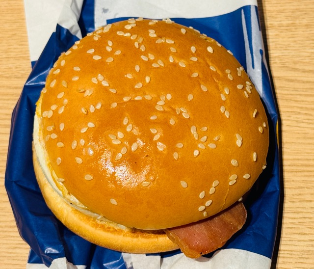 マクドナルド「月見バーガー」
