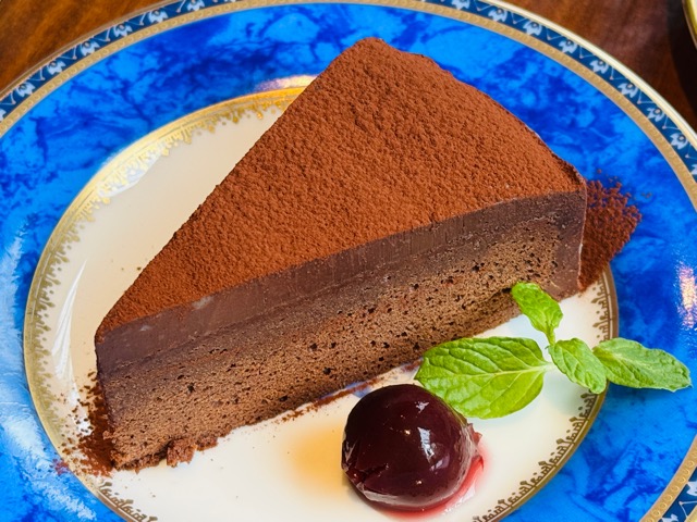 吉祥寺「カフェサロン&バーアーグ」