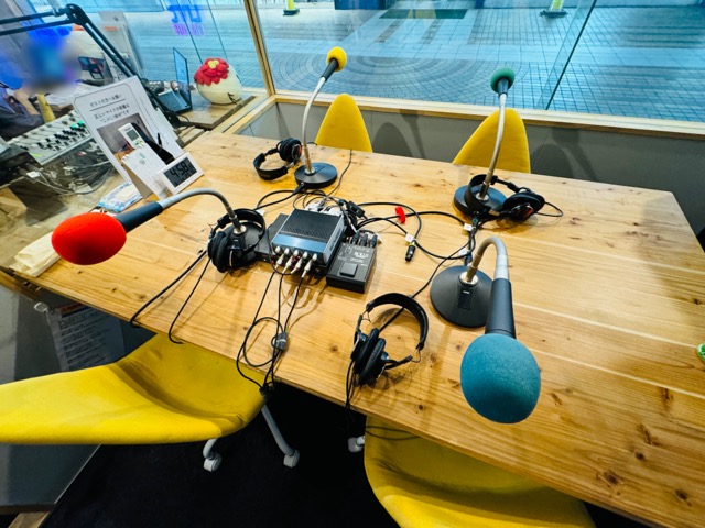 横浜・金沢シーサイドFMの生放送ラジオ