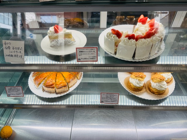 クレヨンハウス 東京店(吉祥寺)オーガニックレストラン広場の「ケーキおばさん」