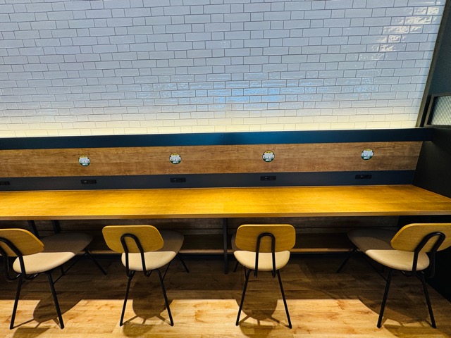 モスバーガー ヤオコー杉並桃井店