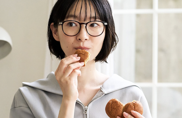 ベースブレッドのこしあん（あんぱん）リニューアル