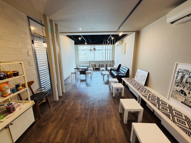 三鷹北口「COLOR2」パン屋COLOR(カラー)のイートイン・カフェスペースのモーニング