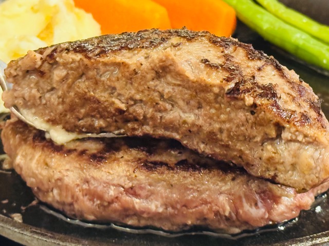 とろけるハンバーグ フクヨシ 吉祥寺店