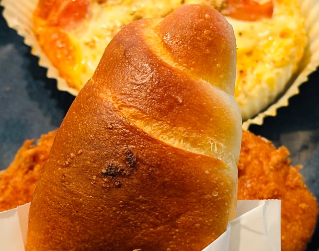 三鷹「トーホーベーカリー」リニューアルオープン