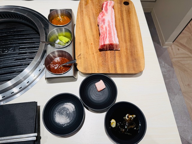 吉祥寺 熟成サムギョプサル専門店「ヨプの王豚塩焼」