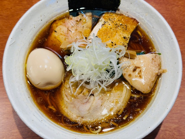 三鷹「麺屋さくら井」移転ラーメン