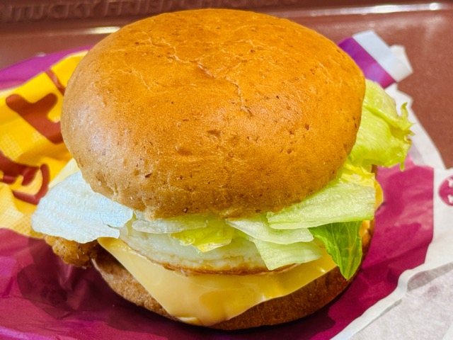 ケンタッキーのとろ~り月見バーガー