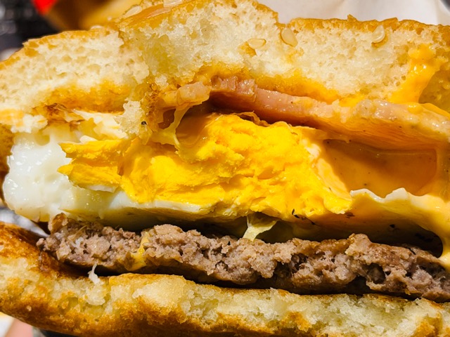 【2026年】マクドナルドで「月見バーガー」