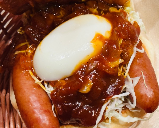 モスバーガーの月見バーガー「月見フォカッチャ」