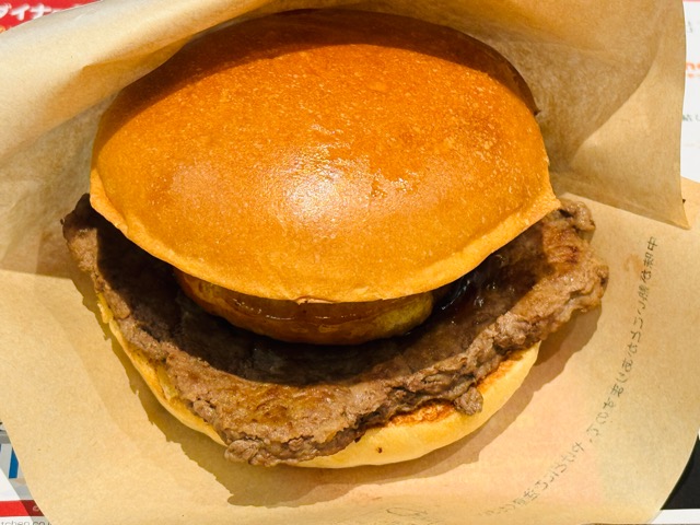 ウェンディーズ・ファーストキッチンの月見バーガー「月見もっち」