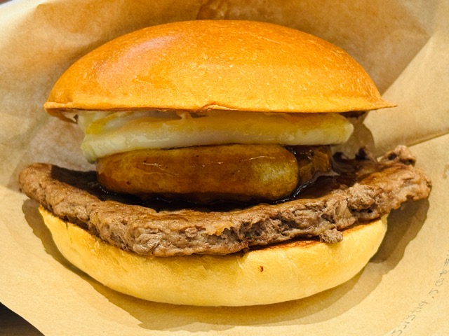 ウェンディーズ・ファーストキッチンの月見バーガー「月見もっち」