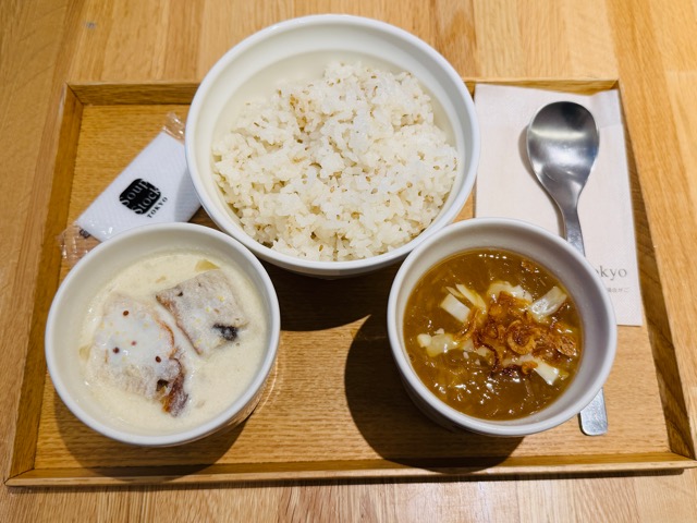 スープストックトーキョー「ゴッホの玉葱のスープ」と「フェルメールの“牛乳を注ぐ女”のスープ」