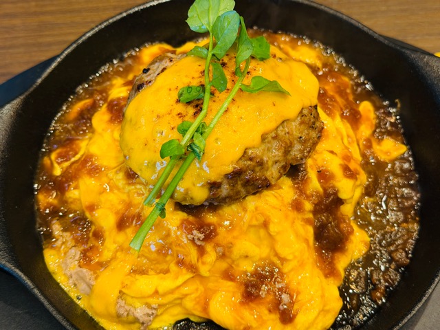 肉とたまご 吉祥寺店 オムライス