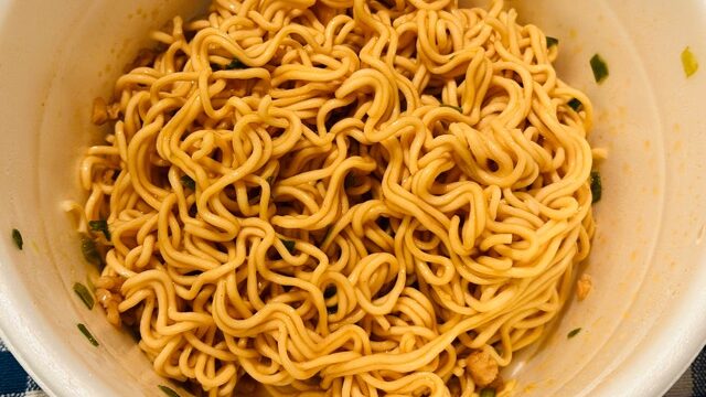 BASE YAKISOBA（ベース焼きそば）魚介醤油まぜそば