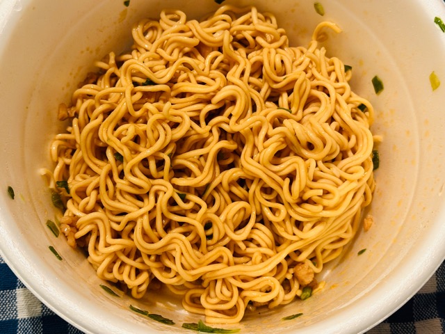 BASE YAKISOBA（ベース焼きそば）魚介醤油まぜそば