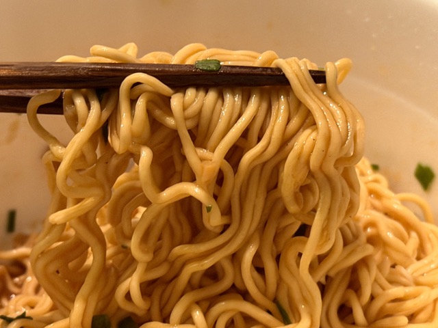 BASE YAKISOBA（ベース焼きそば）魚介醤油まぜそば