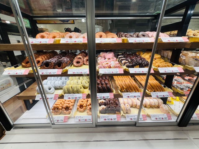 ミスタードーナツ モーニング ミルクティー おかわり自由