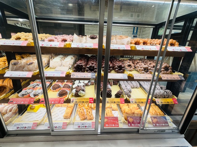 ミスタードーナツ モーニング ミルクティー おかわり自由