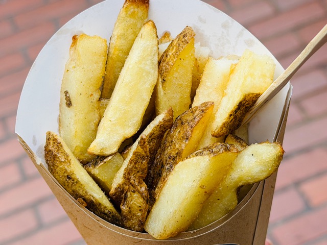 吉祥寺「Bell Frites（ベルフリッツ）」フライドポテト専門店