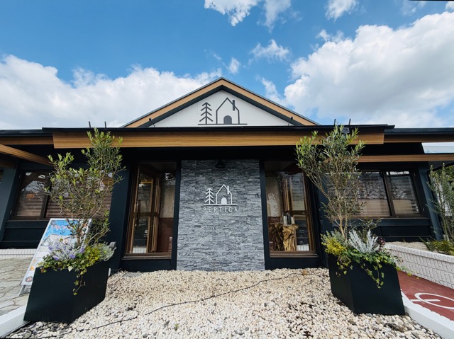 ペルティカ 三鷹新川店