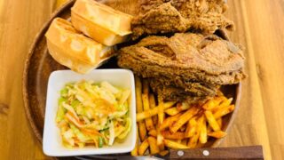 THE CHICKENS(ザ チキンズ)吉祥寺店 フライドチキン専門店