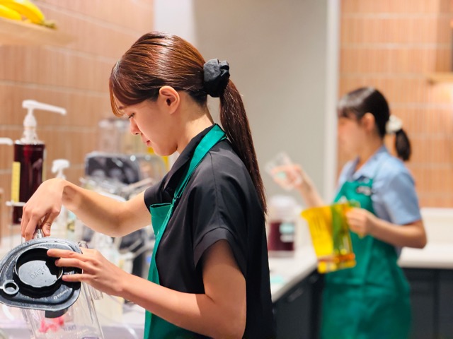スターバックス コーヒー アトレ吉祥寺店(B1)My フルーツ³ フラペチーノ®
