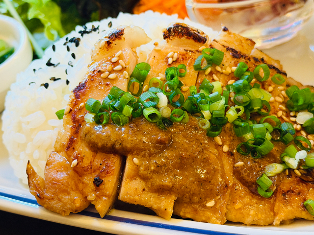 三鷹北口の一軒家カフェ「MuniMusasabi（ムニムササビ）」