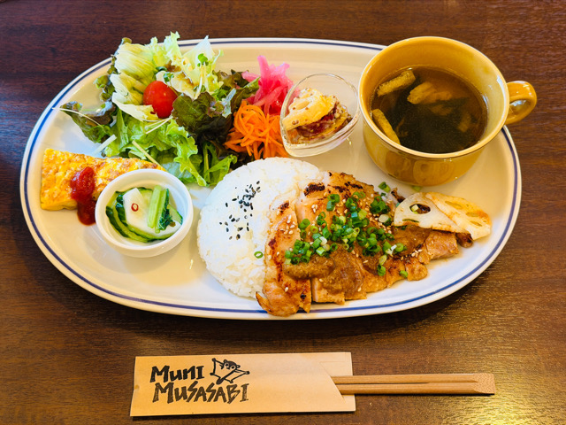 三鷹北口の一軒家カフェ「MuniMusasabi（ムニムササビ）」